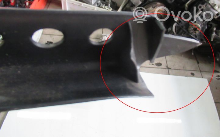 Seat Exeo (3R) Sānu dekoratīvā apdare pie aizmugurējā sēdekļa (apakšdaļa) 8E0867731A