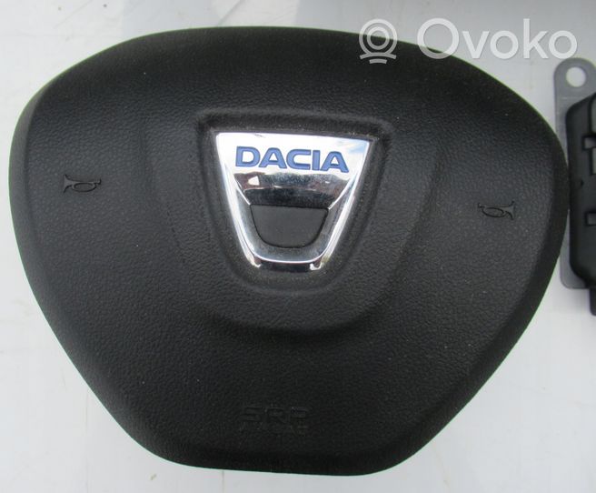 Dacia Logan II Turvatyynysarja paneelilla 