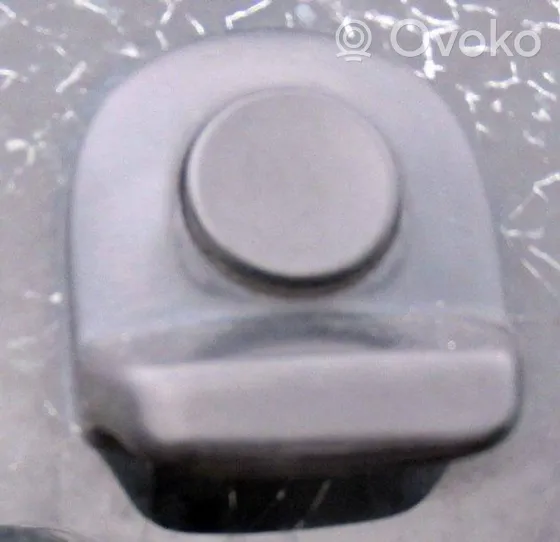 Volkswagen Up Tailgate opening switch 