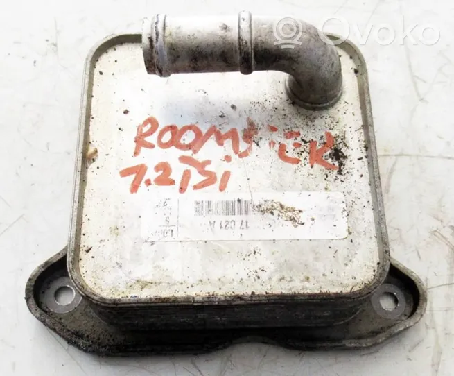 Skoda Roomster (5J) Radiatore dell’olio del motore 03C117021A