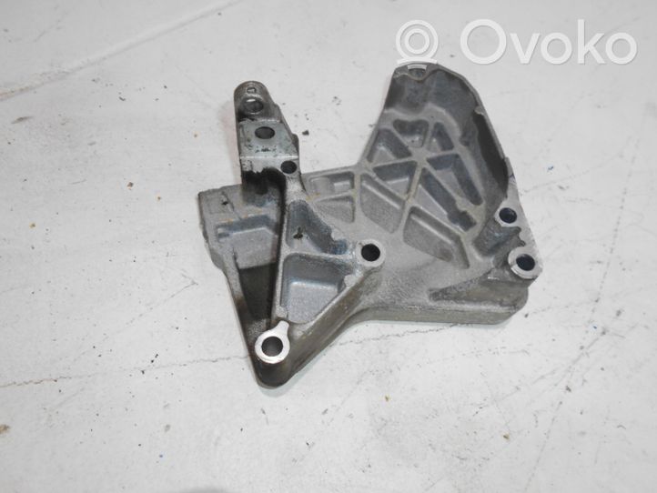 Renault Megane III Soporte de montaje del motor (Usadas) 8200739777