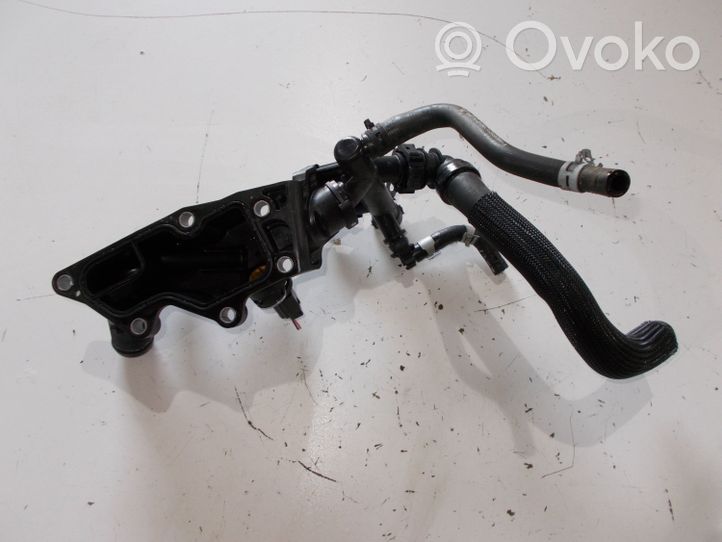 Nissan Qashqai Boîtier de thermostat / thermostat 