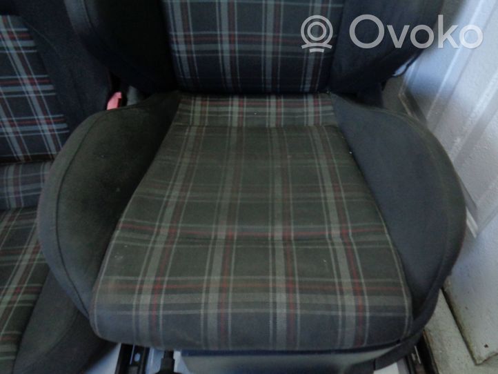 Volkswagen Polo V 6R Seat set 