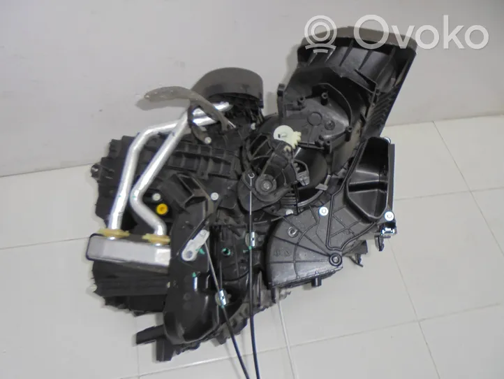 Dacia Sandero Tuloilmaventtiilin käyttömoottori 271208621R