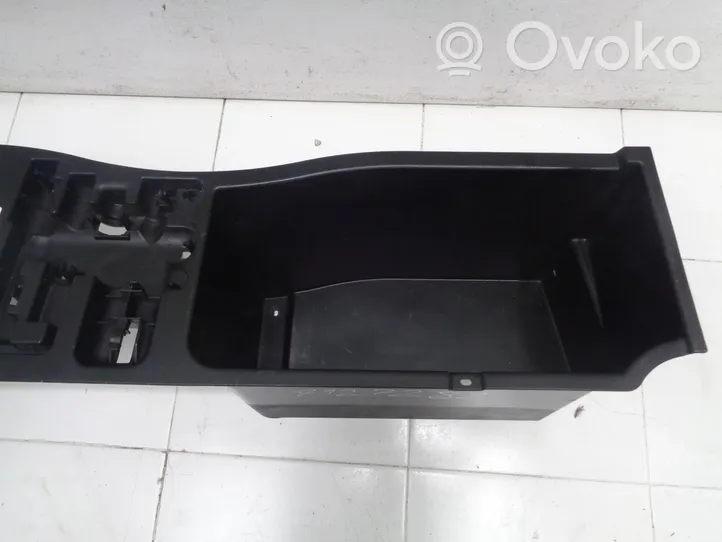 BMW X5 E70 Battery box tray cover/lid 7127282