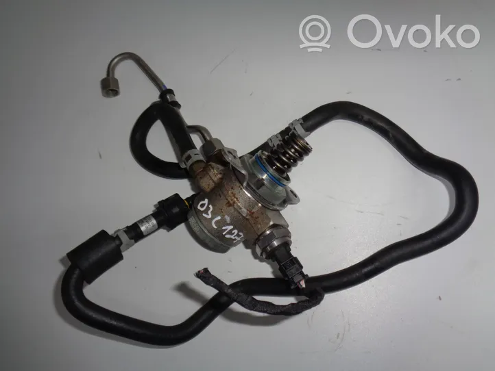 Volkswagen Scirocco Pompe d'injection de carburant à haute pression 03C127026M