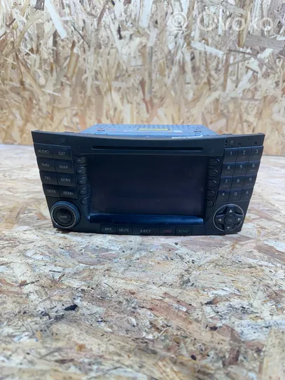 Mercedes-Benz E AMG W211 Radio/CD/DVD/GPS-pääyksikkö A2118270657