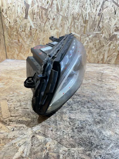 Mercedes-Benz C W205 Lampa przednia A2059062704