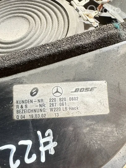 Mercedes-Benz S W220 Subwoofer-bassokaiutin 2208200602