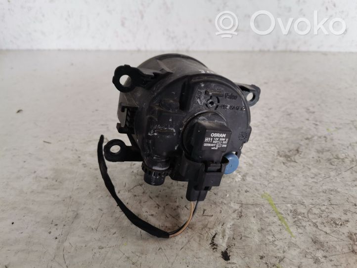 Renault Megane III Feu antibrouillard avant 8200074008