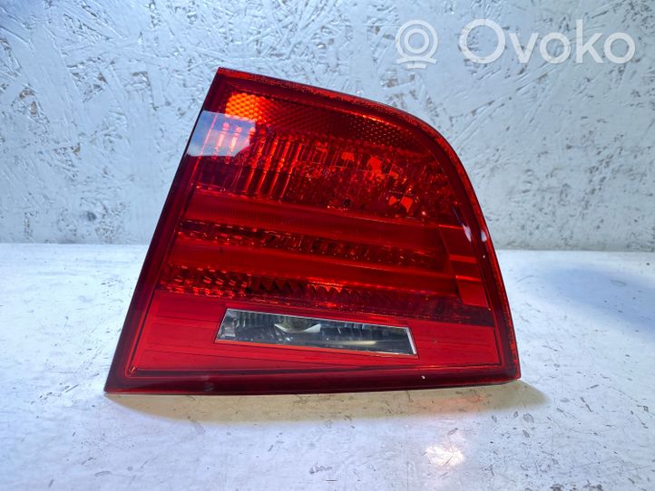 BMW 3 E90 E91 Lampy tylnej klapy bagażnika 7289434