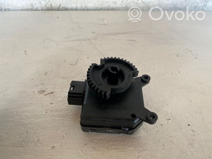 Volkswagen Polo IV 9N3 Moteur / actionneur de volet de climatisation 309368201