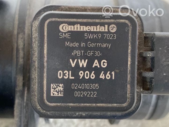 Volkswagen Golf VI Débitmètre d'air massique 03L906461