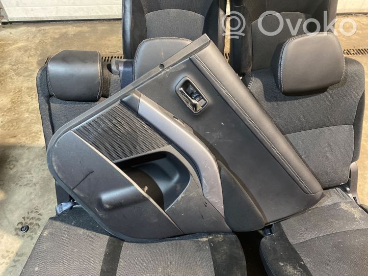 Mitsubishi Outlander Seat set 