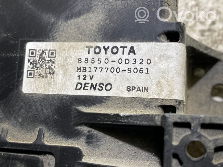Toyota Yaris Steuergerät Klimaanlage / Heizung / Lüftung 886500D320
