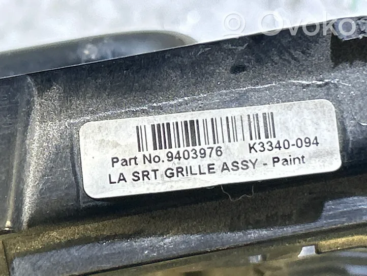 Dodge Challenger Griglia superiore del radiatore paraurti anteriore 9403976