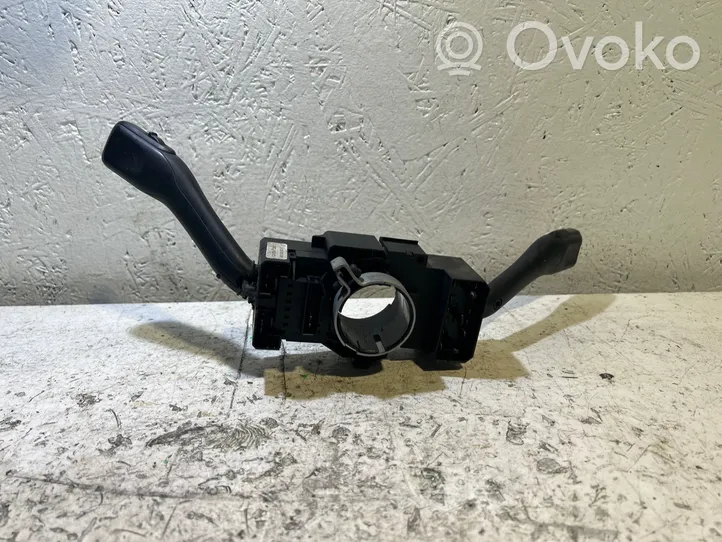 Audi TT Mk1 Leva/interruttore dell’indicatore di direzione e tergicristallo 8L0953513G