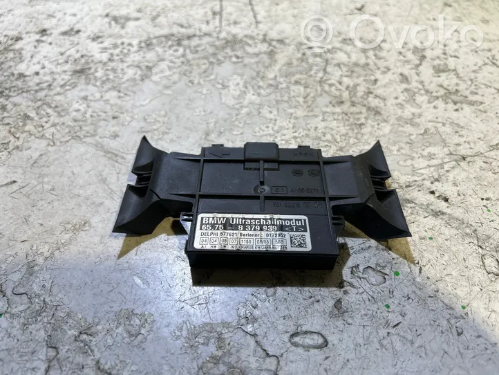 BMW 1 F20 F21 Antenna control unit 8379939