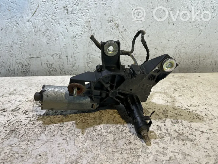 Mercedes-Benz A W169 Moteur d'essuie-glace arrière 1688200442