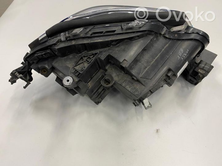 Mercedes-Benz GL X166 Phare frontale A1668202761