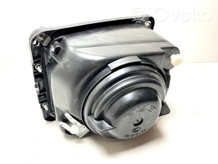 Mercedes-Benz 207 310 Faro delantero/faro principal A0008209561