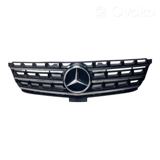 Mercedes-Benz ML W166 Grotelės viršutinės A1668800985