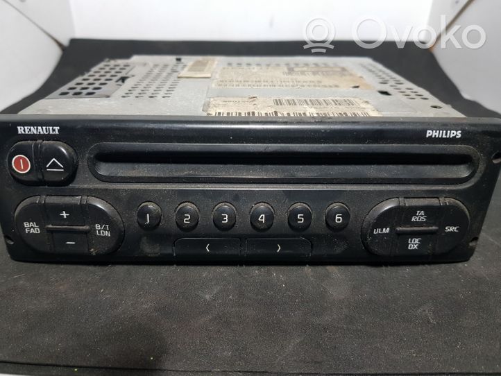 Renault Laguna I Panel / Radioodtwarzacz CD/DVD/GPS 7700433070