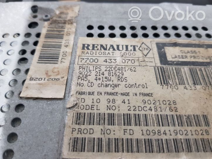 Renault Laguna I Unità principale autoradio/CD/DVD/GPS 7700433070