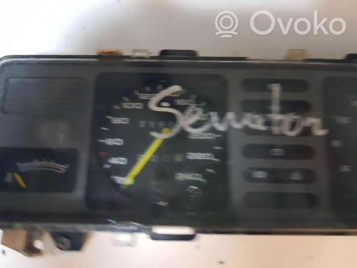 Opel Rekord E2 Tachimetro (quadro strumenti) 81117151