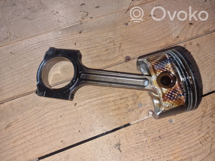 Mazda 3 I Piston avec bielle 