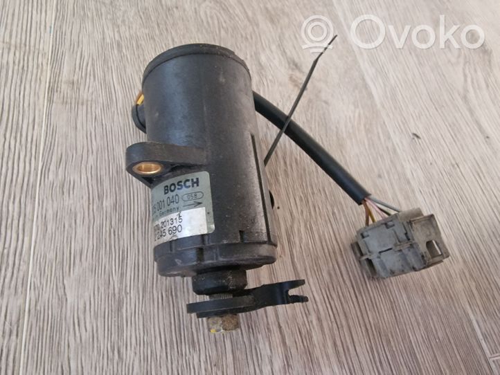 BMW 5 E39 Sensore di posizione acceleratore 0205001040