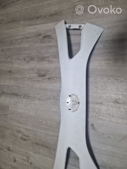 Toyota Yaris Éclairage de plaque d'immatriculation 768110DA30