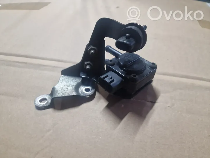 Mazda 5 Turboahtimen magneettiventtiili RF7J182B5