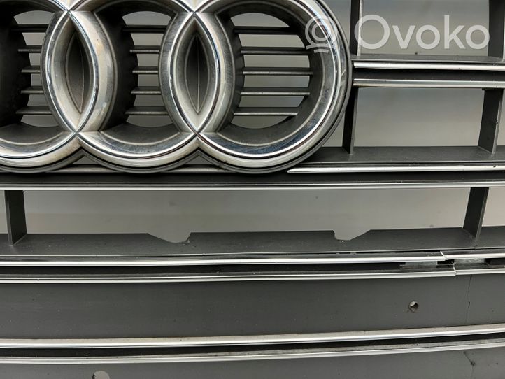 Audi Q5 SQ5 Maskownica / Grill / Atrapa górna chłodnicy 8R0853651AD
