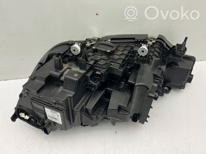 BMW X7 G07 Lampa przednia 9481802