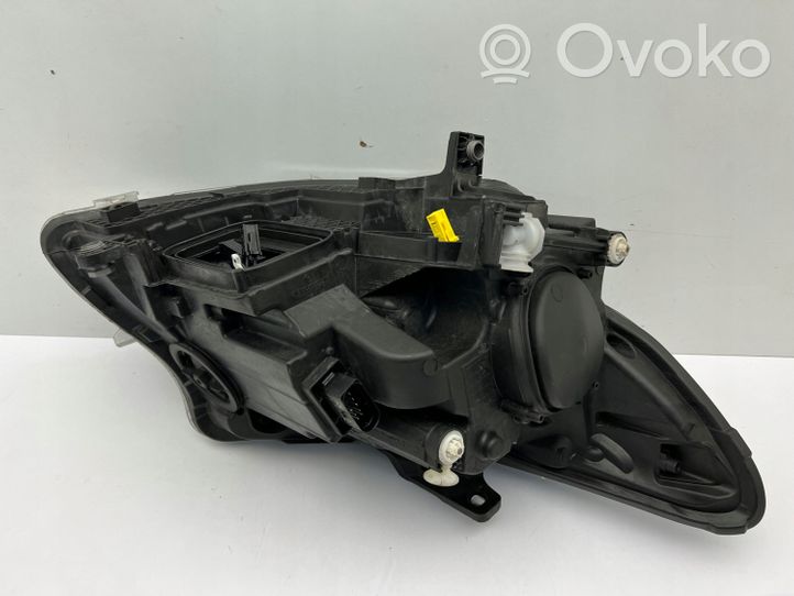 Mercedes-Benz V Class W447 Lampa przednia A4479061401