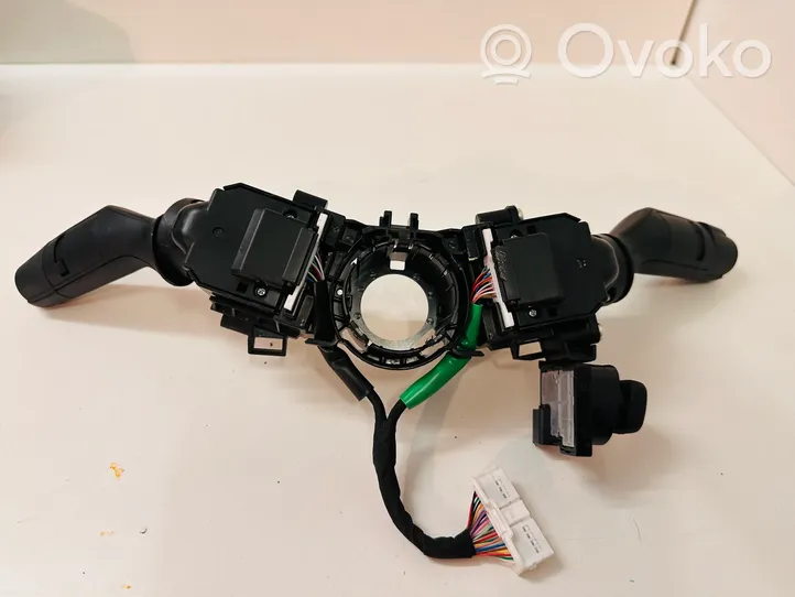 Lexus UX Pyyhkimen/suuntavilkun vipukytkin 7605017L066