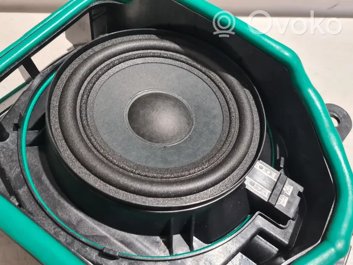 BMW 5 G30 G31 Subwoofer-bassokaiutin 6513939586203