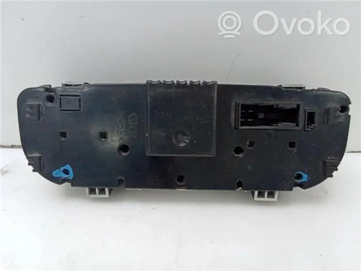 Mercedes-Benz C AMG W203 Climate control unit 2038300285