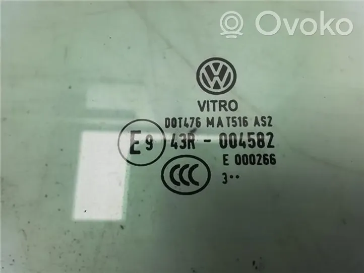 Volkswagen Beetle A5 Vetro del finestrino della portiera anteriore - quattro porte 