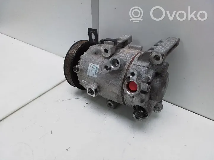 Hyundai i30 Ilmastointilaitteen kompressorin pumppu (A/C) 