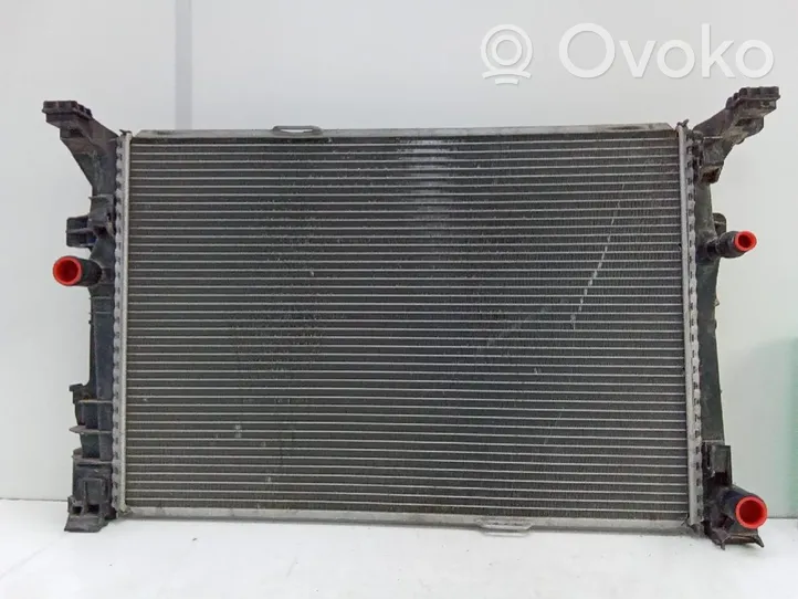 Mercedes-Benz A W176 Radiateur de refroidissement A2465001203