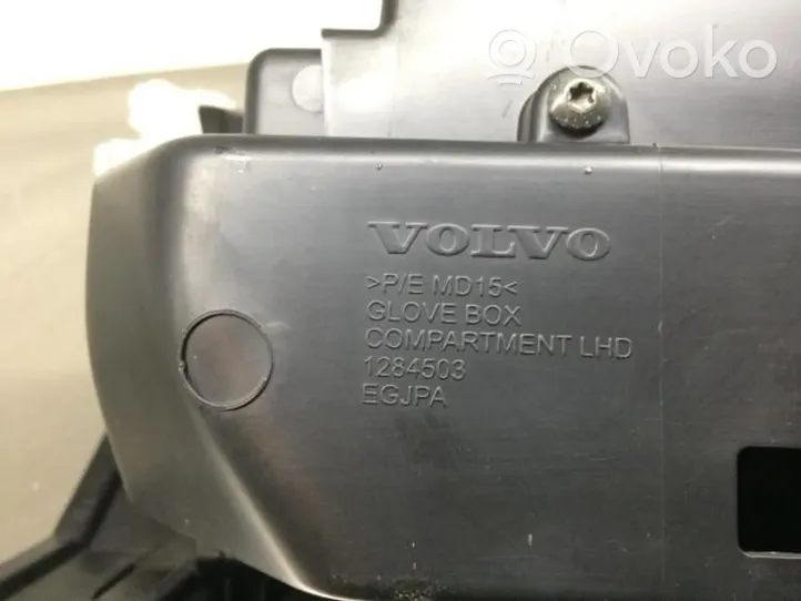 Volvo V40 Cross country Panelės stalčiuko/lentinėlės paklotėlis 