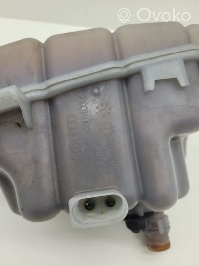 Audi A6 S6 C7 4G Serbatoio di compensazione del liquido refrigerante/vaschetta 4G0121403G