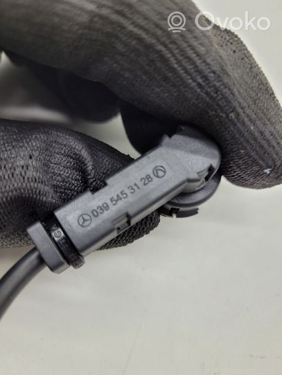 Mercedes-Benz CLS C219 Câble adaptateur AUX A2214404633