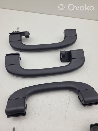 BMW X5 E70 Un set di maniglie per il soffitto 6977691