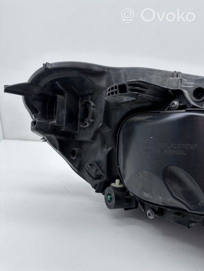 Volvo XC60 Lampa przednia 31698810