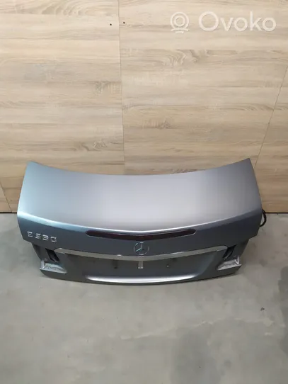 Mercedes-Benz E C207 W207 Tailgate/trunk/boot lid 