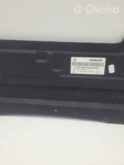 Mercedes-Benz E A207 Other trunk/boot trim element A2076930433