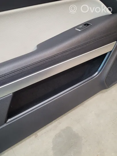 Mercedes-Benz E A207 Rivestimento del pannello della portiera anteriore A2077200151